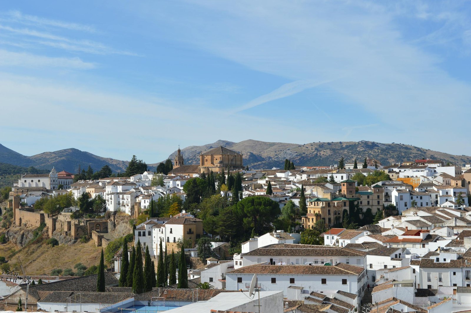 Best Spanish Coastal Towns for Summer