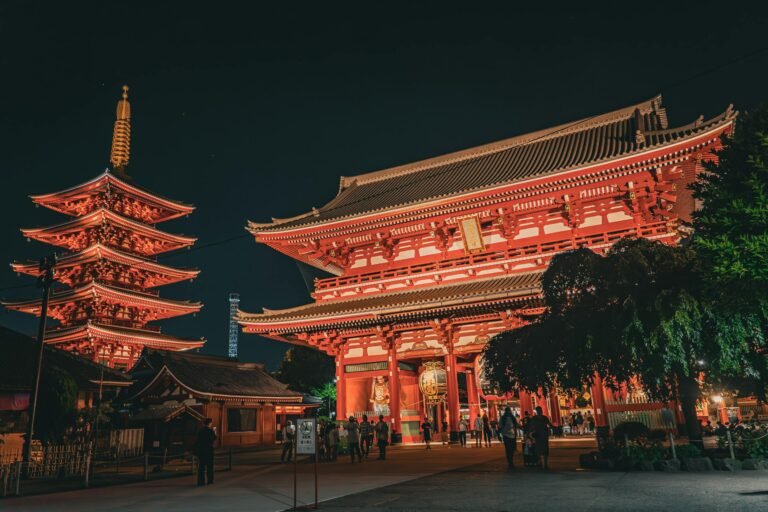 10 Reasons to Visit Japan